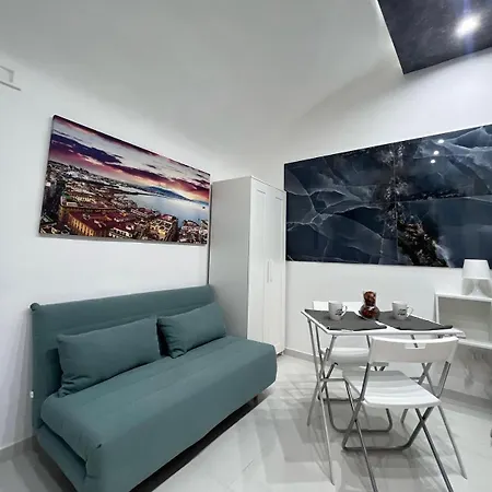 Casa Via Toledo * 那不勒斯